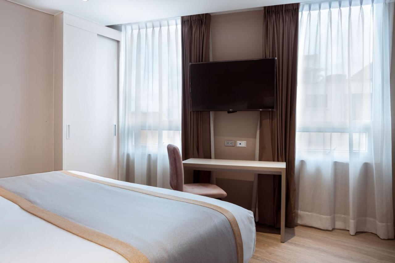 Hotel City Bog Corferias ボゴタ エクステリア 写真