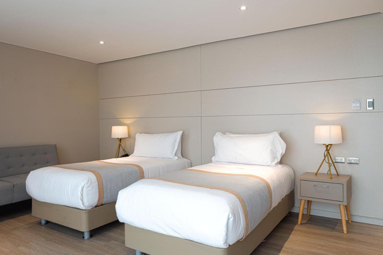 Hotel City Bog Corferias ボゴタ エクステリア 写真