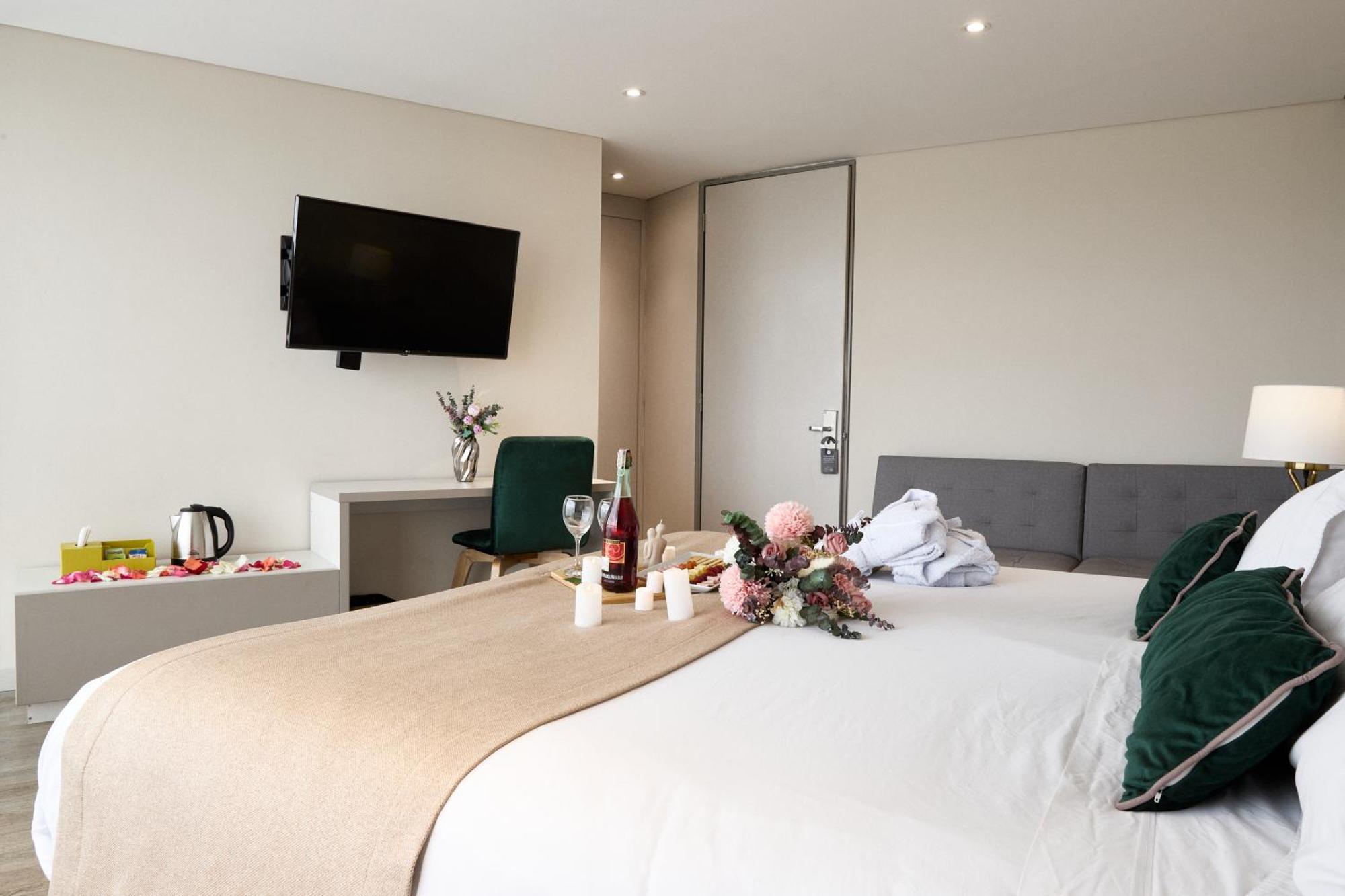 Hotel City Bog Corferias ボゴタ エクステリア 写真